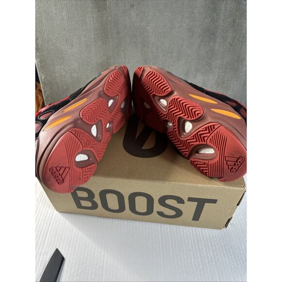 Size 11.5 -Yeezy Boost 700 Hi Res main image 9